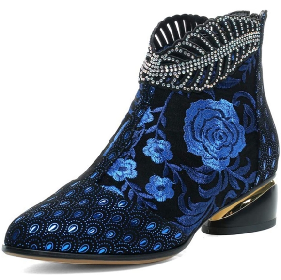 🎉HP🎉NWOB METALLIC Embroidered Rhinesthons boots - Picture 3 of 11